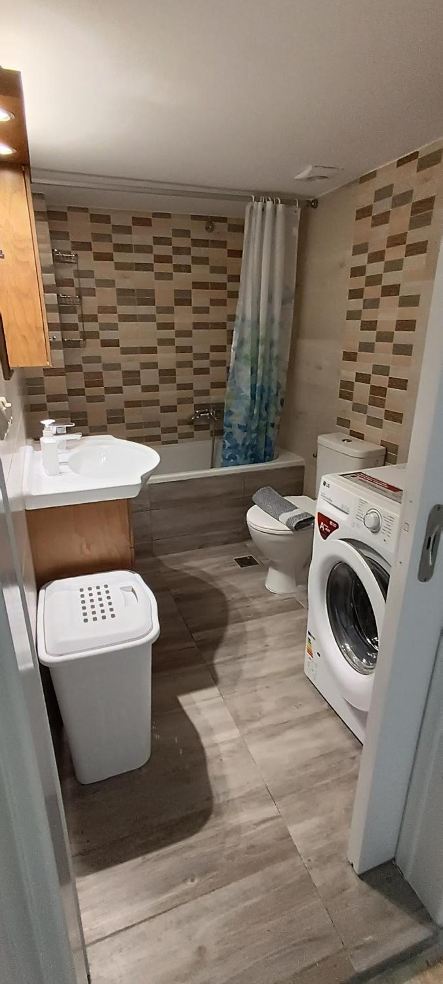 Family House Down Town Apartment *